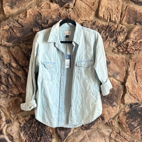 Universal Thread Tops - Universal Thread Light Blue Button Down Shirt